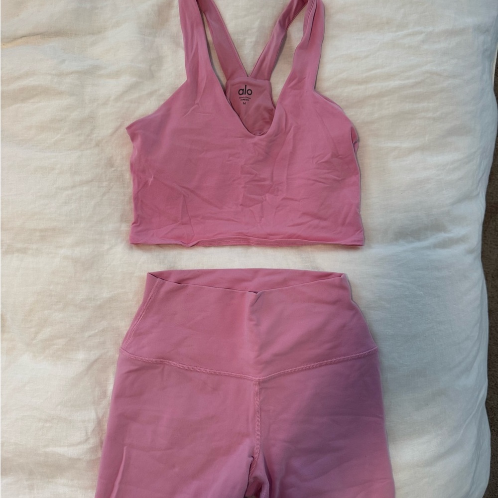 ALO Yoga Pink Airbrush set